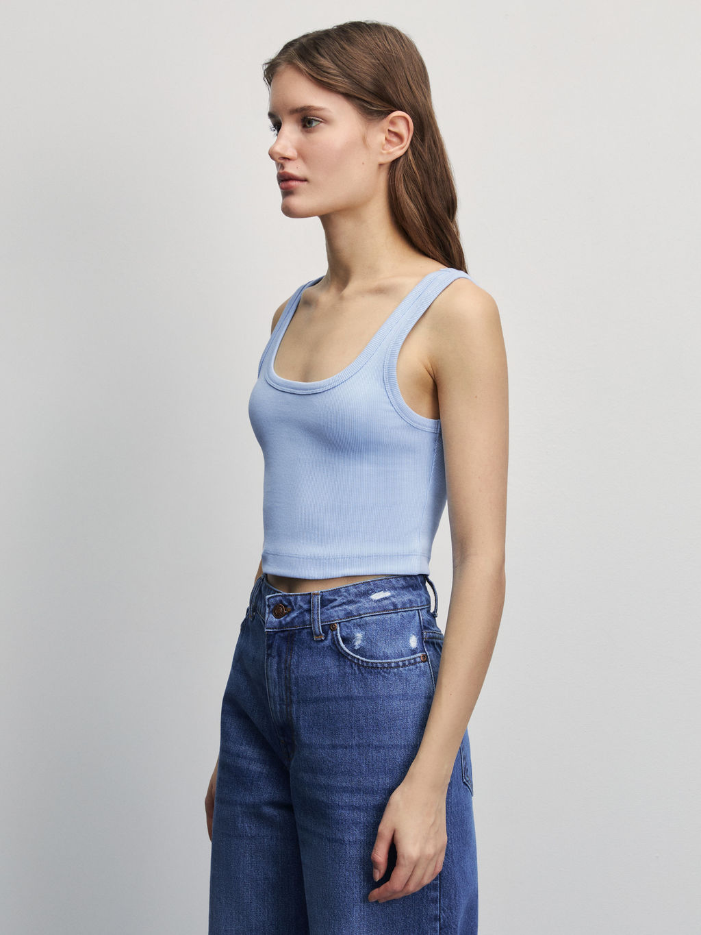 Укороченный топ в рубчик / Zarina  фото 4