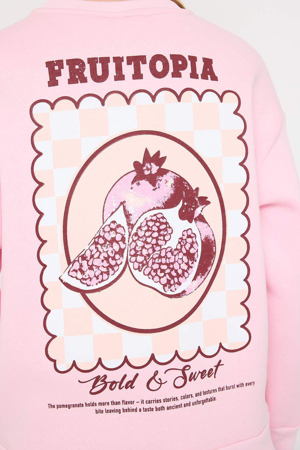 Ac?k Pembe S?rt ve On Meyve Bask?l? Oversize/Genis Kesim Orme Sweatshirt TWOAW26SW00128 - Trendyolmilla фото 5