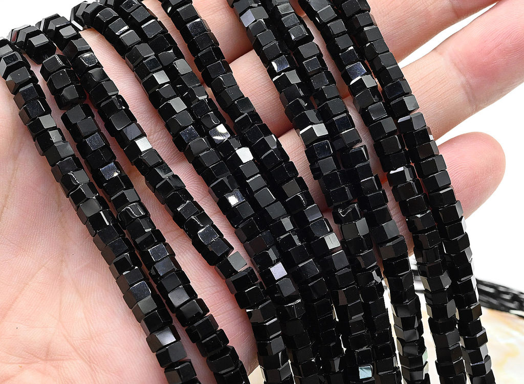 Бусины из агата черного диски с гранями 6*4мм, 38см, 110 бусин Радуга камня