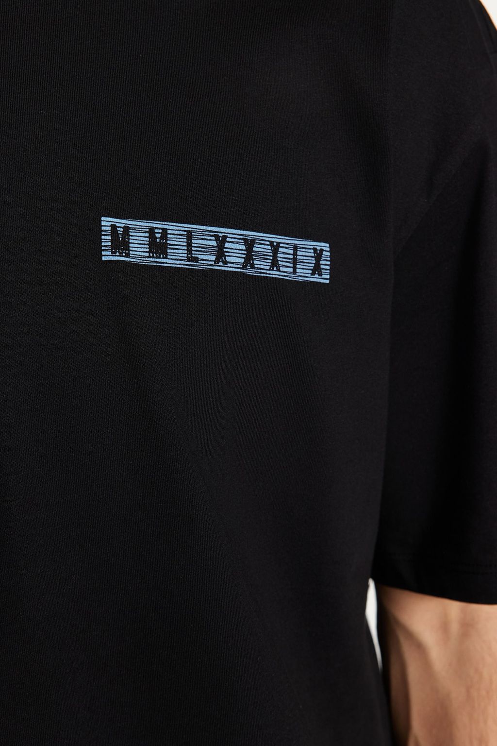 TRENDYOL MAN Siyah Oversize/Genis Kesim S?rt Bask?l? %100 Pamuklu T-shirt TMNSS20TS1132 - Trendyolmilla фото 6