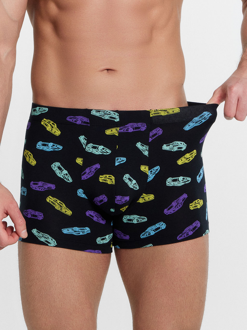 Цена за 2 штуки! Трусы мужские боксеры черные с принтом в виде машинок машинки на черном 411220 - Mark formelle фото 2