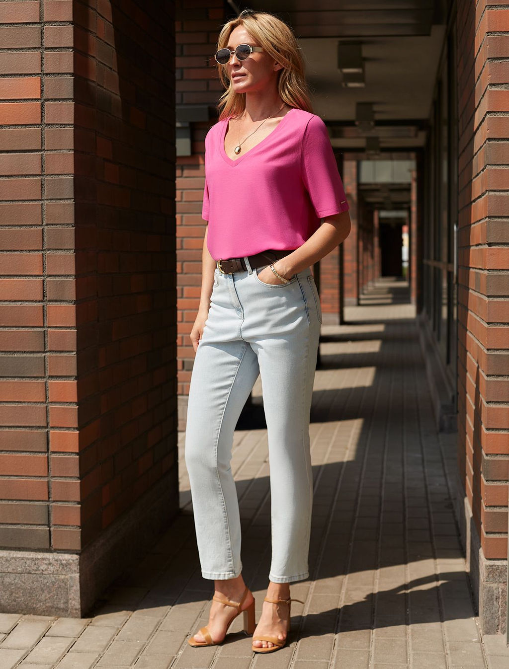 D54.085 Джинсы женские голубой