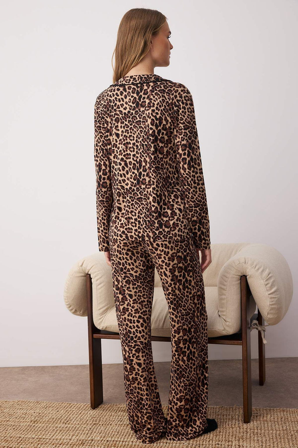 Kahverengi Leopar Desenli Kurdele/Fiyonklu Biyeli Orme Pijama Tak?m? THMAW25PT00107 - Trendyolmilla фото 4