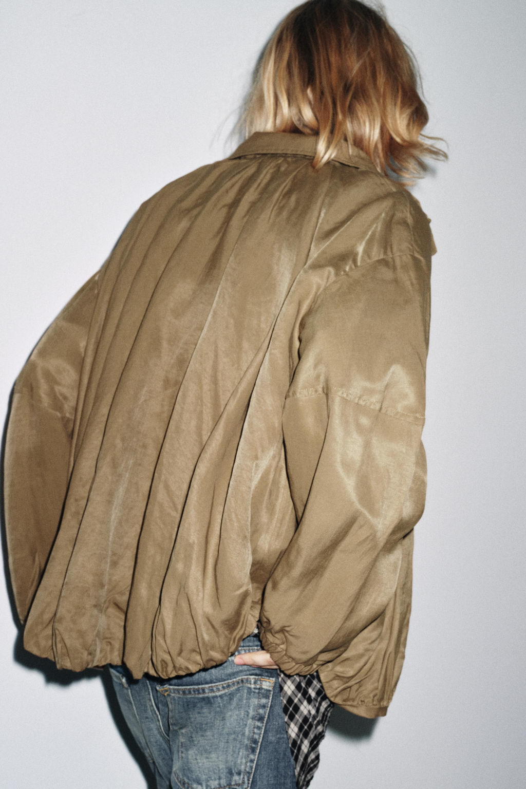 ZW COLLECTION FLUID BOMBER JACKET - Zara фото 4