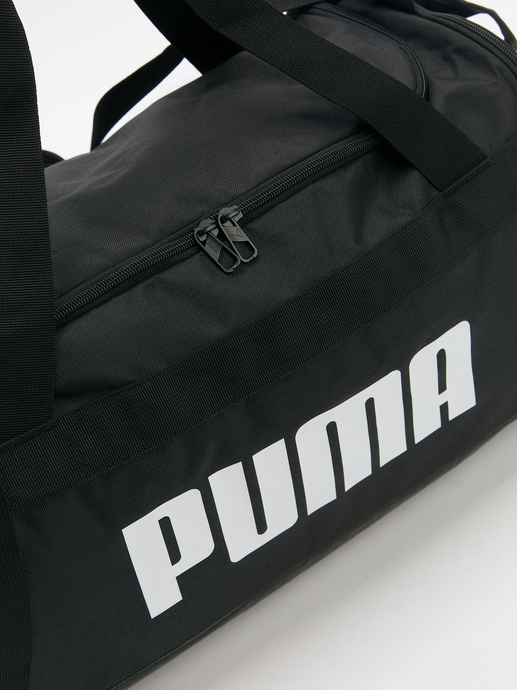 Спортивная сумка PUMA PUMA CHALLENGER Small Sports Bag Артикул 4301796, черный - Gerard henon фото 3