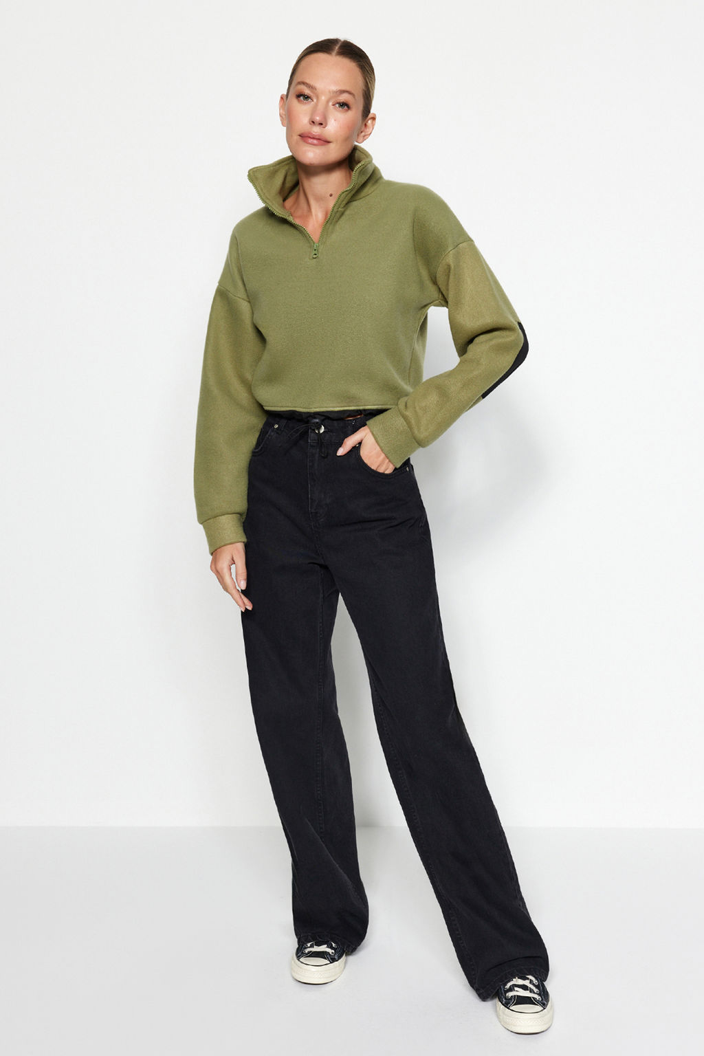 Haki Parasut Detayl? Polo Yaka Fermuarl? Stoperli Polar Crop Orme Sweatshirt TWOAW24SW00005 - Trendyolmilla фото 3