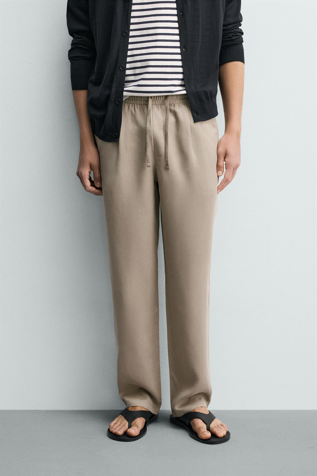 PANTAL?N FLUIDO RELAXED FIT / Tostado