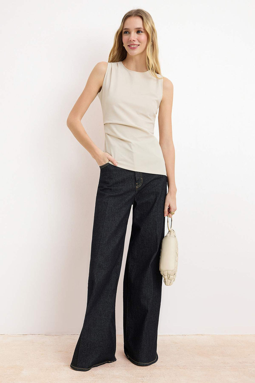 Siyah Fitted/Vucuda Oturan Kolsuz Paper Touch Orme Bluz TWOSS26BZ00385 - Trendyolmilla фото 6