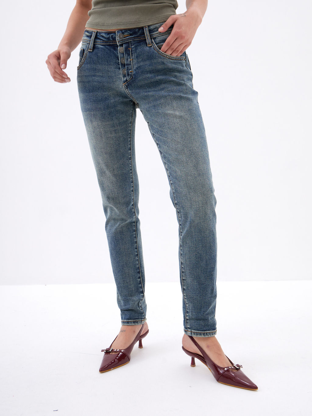 Женские Джинсы Бойфренды - Mossmore фото 21