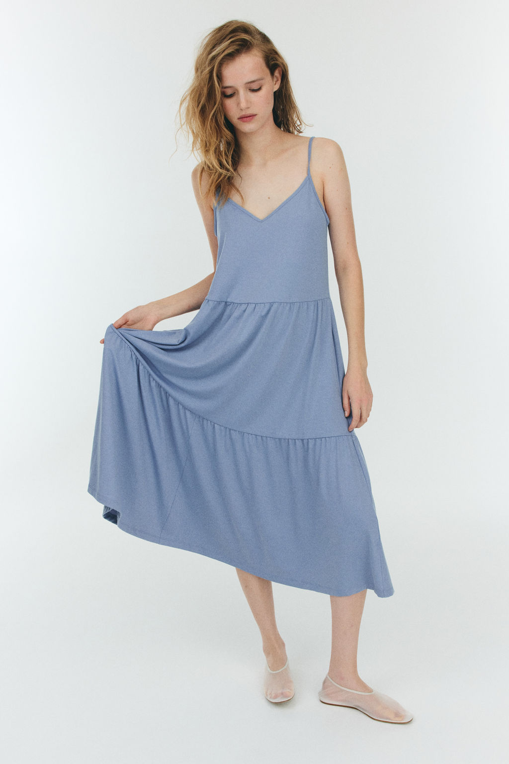 Vestido escalonado con tirantes espagueti - H&m фото 5