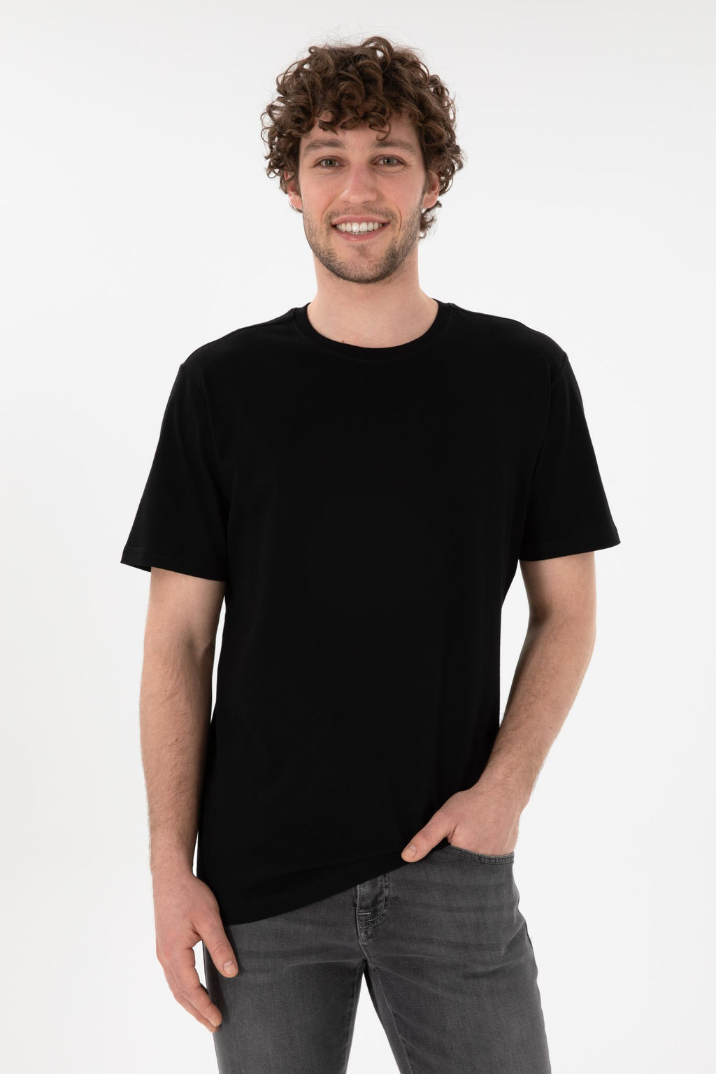 Erkek Regular Fit Bisiklet Yaka Siyah Basic Ti__rt Sepette S_rpriz _ndirim