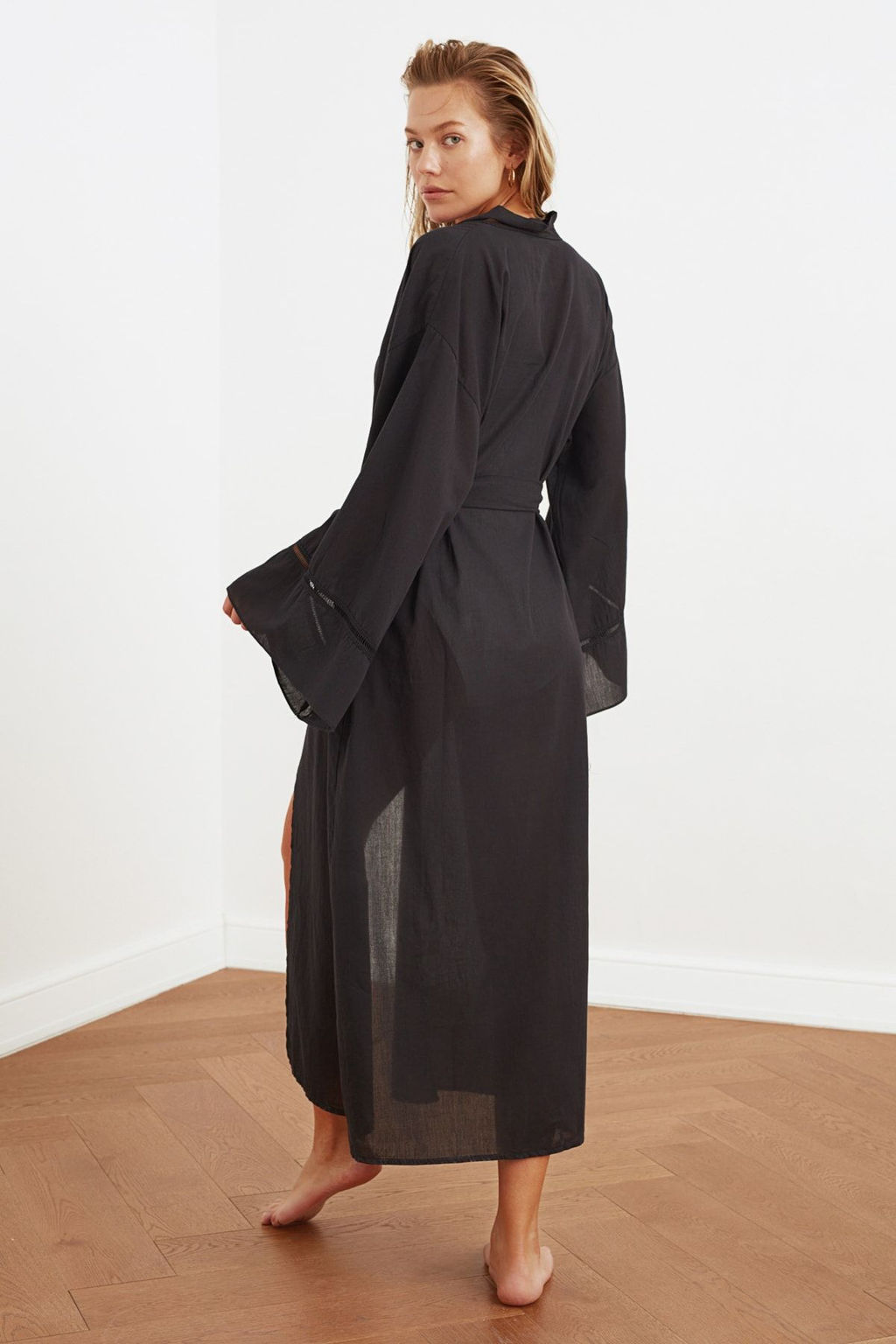 Plaj Giyim Siyah Kusakl? Dokuma Flaml? Pamuk Serit Aksesuarl? Maxi Kimono&Kaftan TBESS21KM0094 - Trendyolmilla фото 6