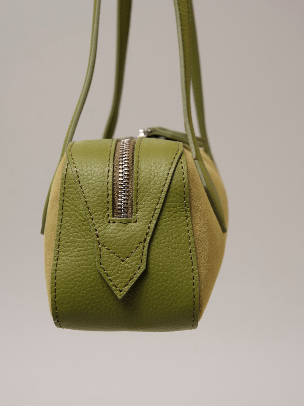 Женская сумка багет Deboro 31129 зеленый бамбук