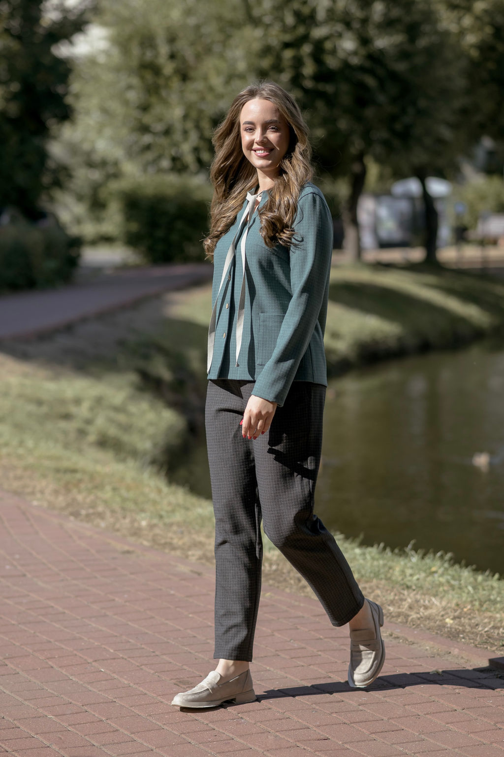 Жакет в составе шерсть 50%