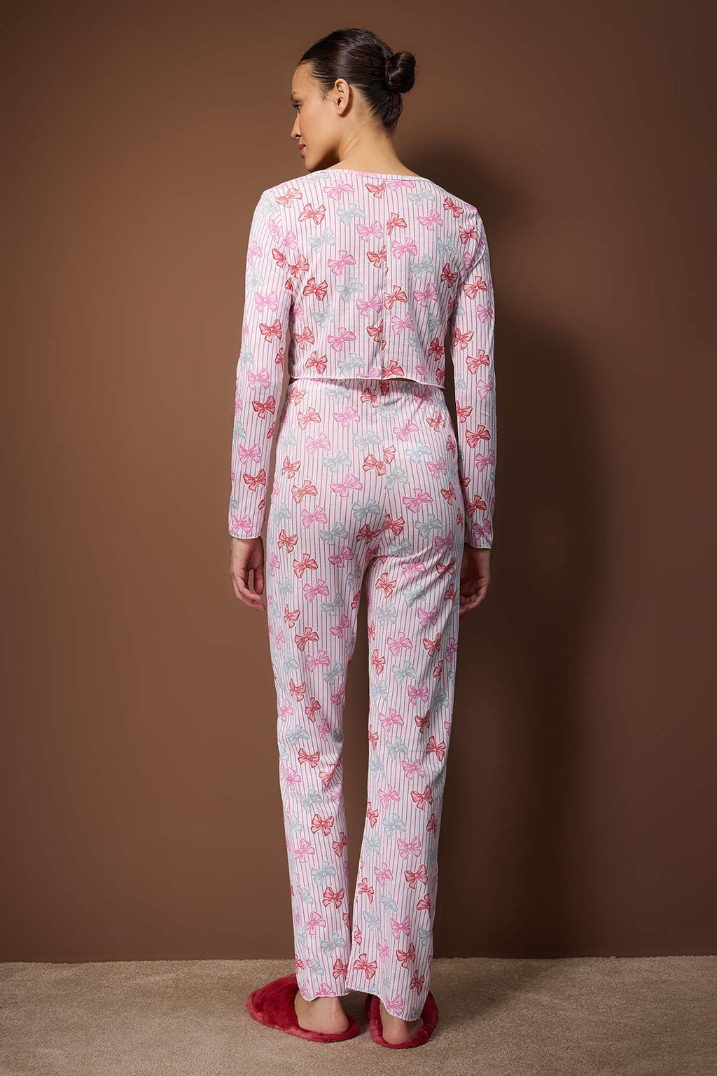 Cok Renkli Pamuklu Cizgili ve Kurdele Fiyonklu Orme Pijama Tak?m? THMAW26PT00229 - Trendyolmilla фото 4