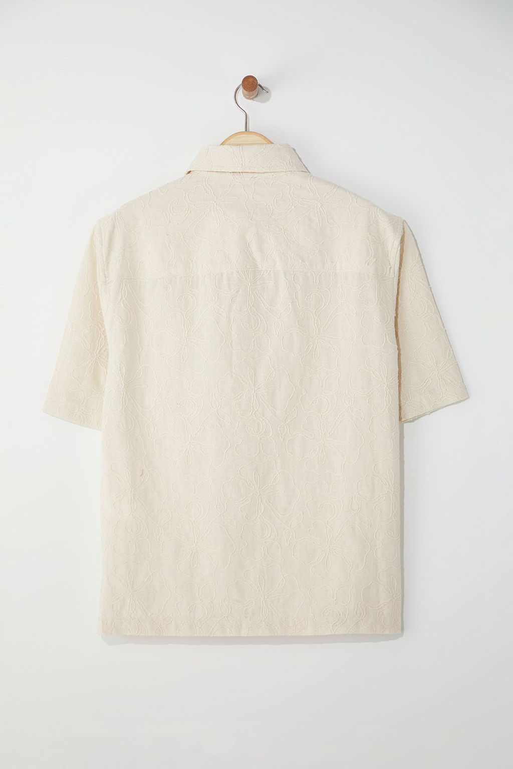 Bej Regular Fit Islemeli Nak?sl? Yazl?k Erkek Gomlek TMNSS25GO00081 - Trendyolmilla фото 4