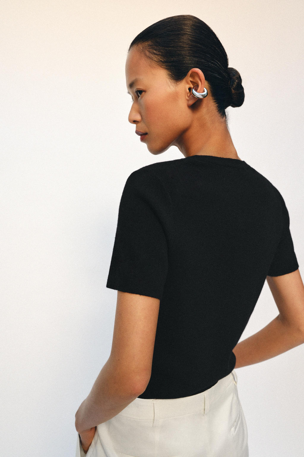 TOP PUNTO BOTONES / Negro