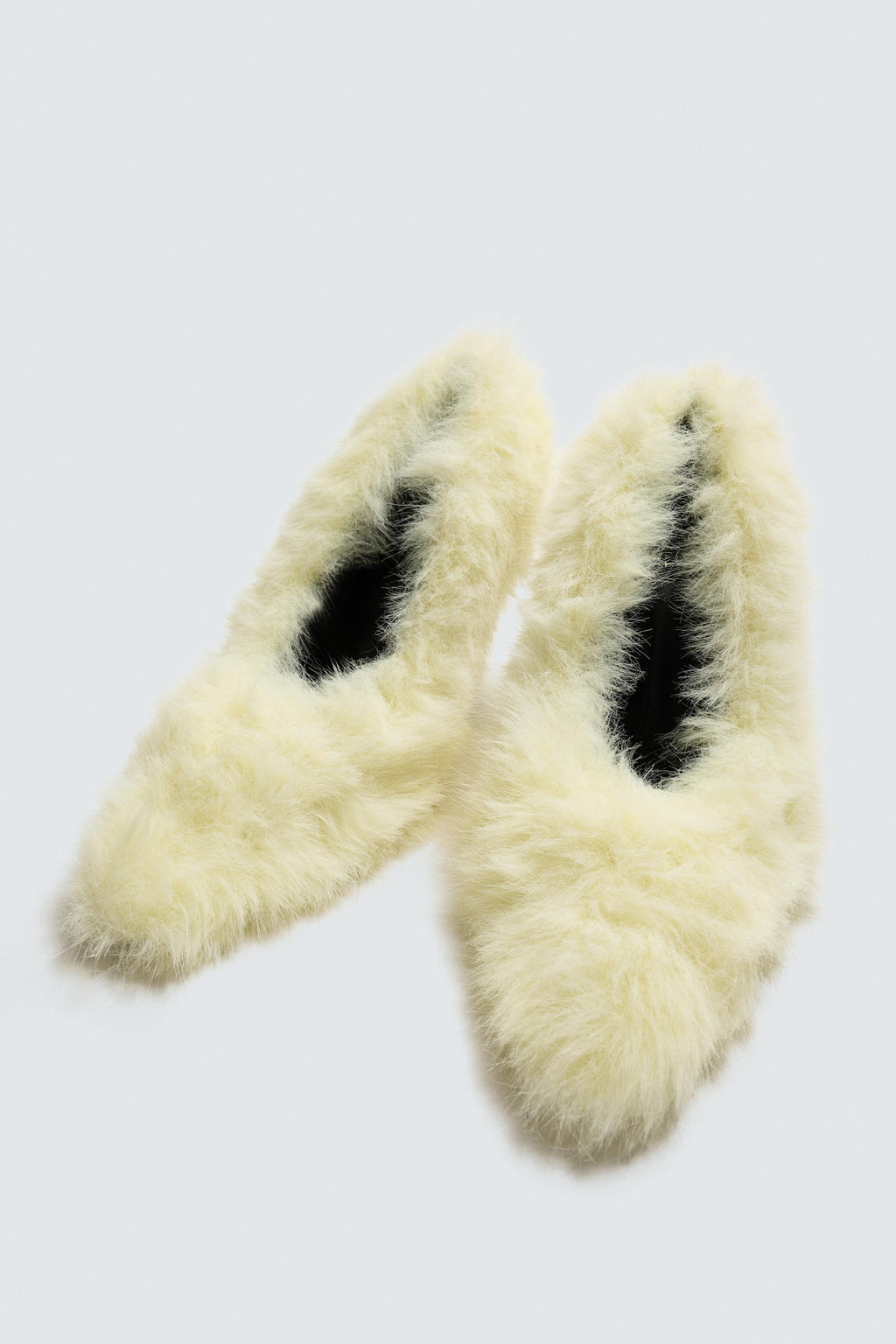 FAUX FUR SHOES HARRY LAMBERT FOR ZARA x DISNEY  фото 3