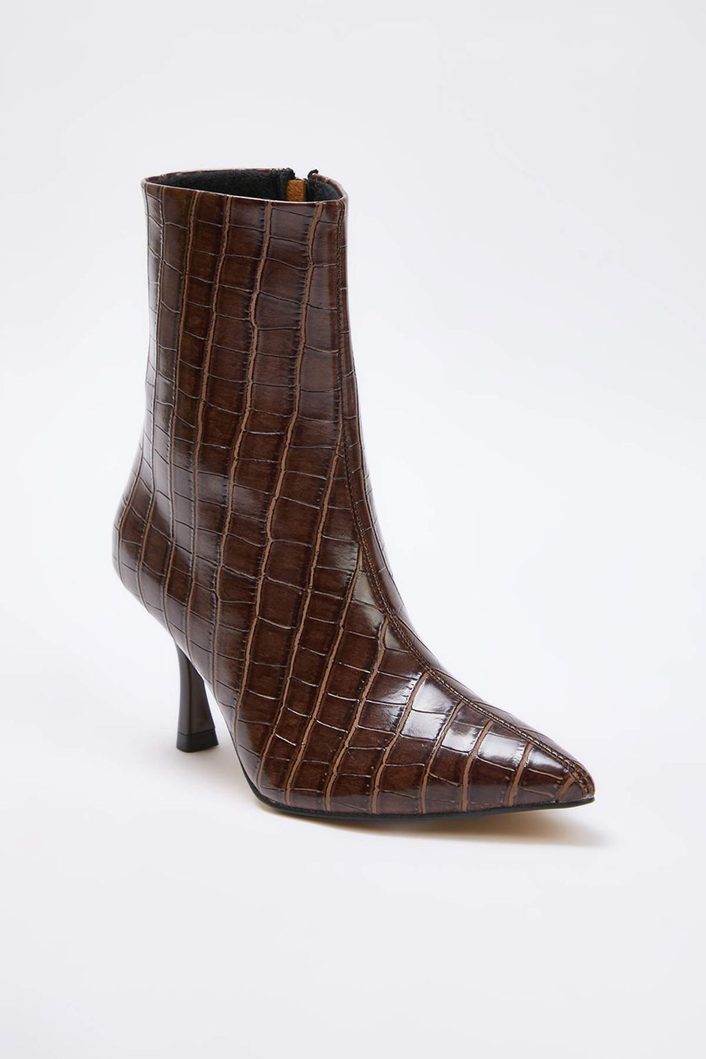 Siyah Timsah Derisi Gorunumlu Ince Topuklu Bilekte Kad?n Bot
TAKAW26BO00058 - Trendyolmilla фото 9