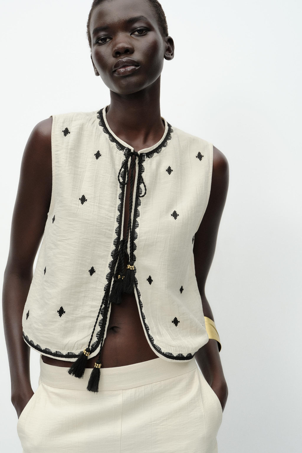 TASSEL EMBROIDERED GILET