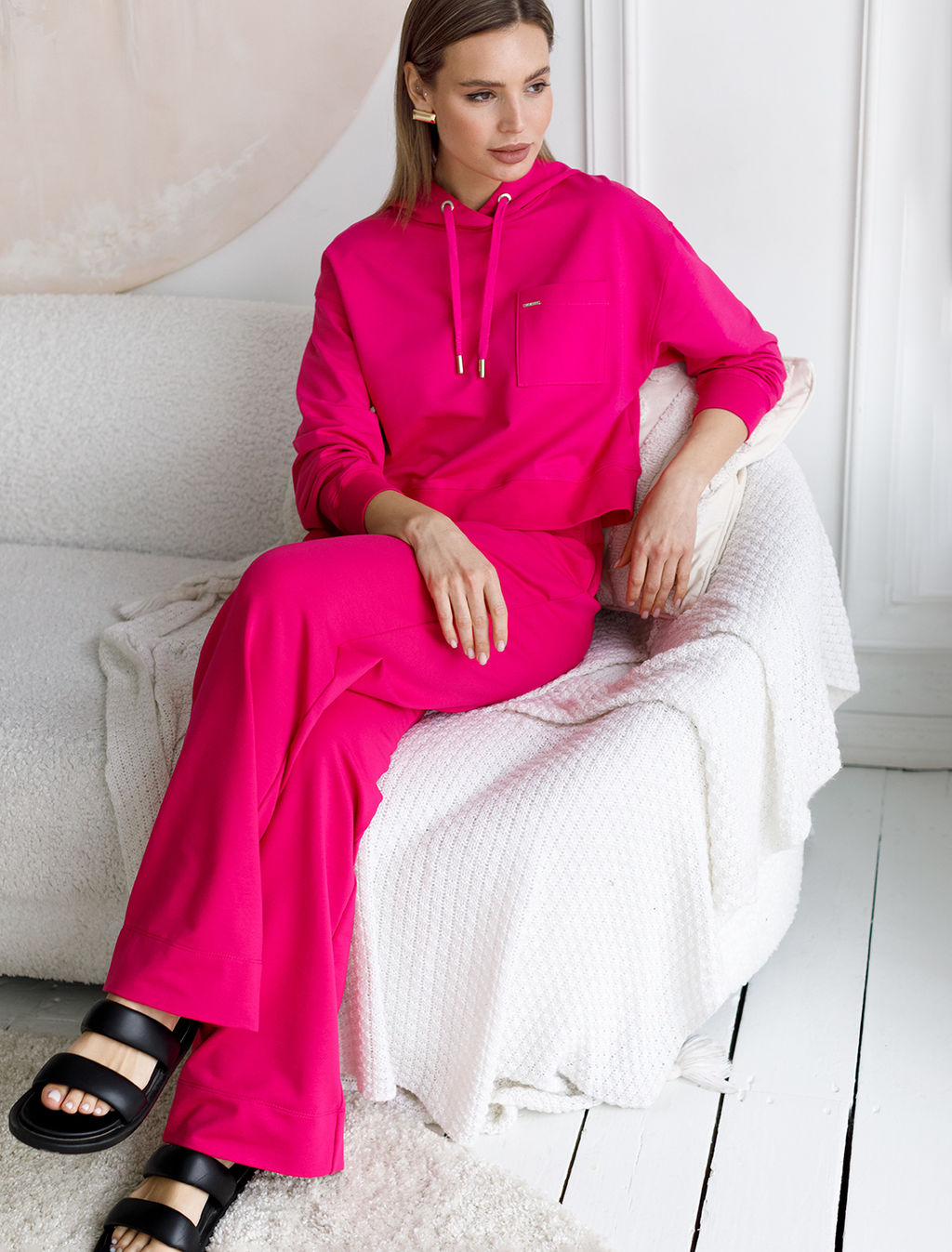 Брюки Vilatte свободные футер-двухнитка фуксия  фото 3