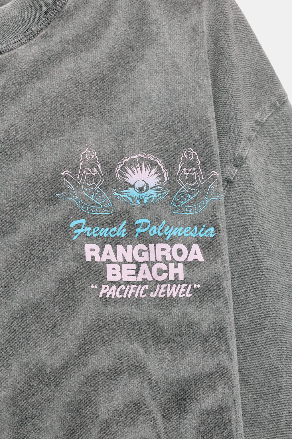 CAMISETA EFECTO LAVADO TEXTO / Gris antracita