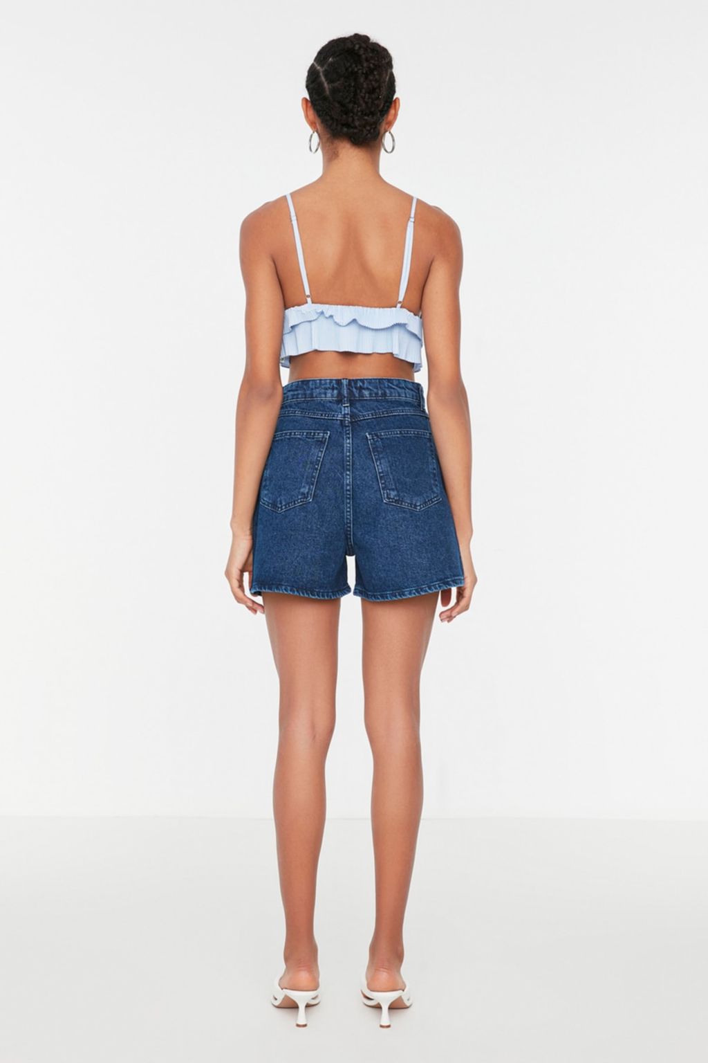 TRENDYOLMILLA Mavi More Sustainable Pileli Yuksek Bel Denim Sort TWOSS20SR0129 фото 19