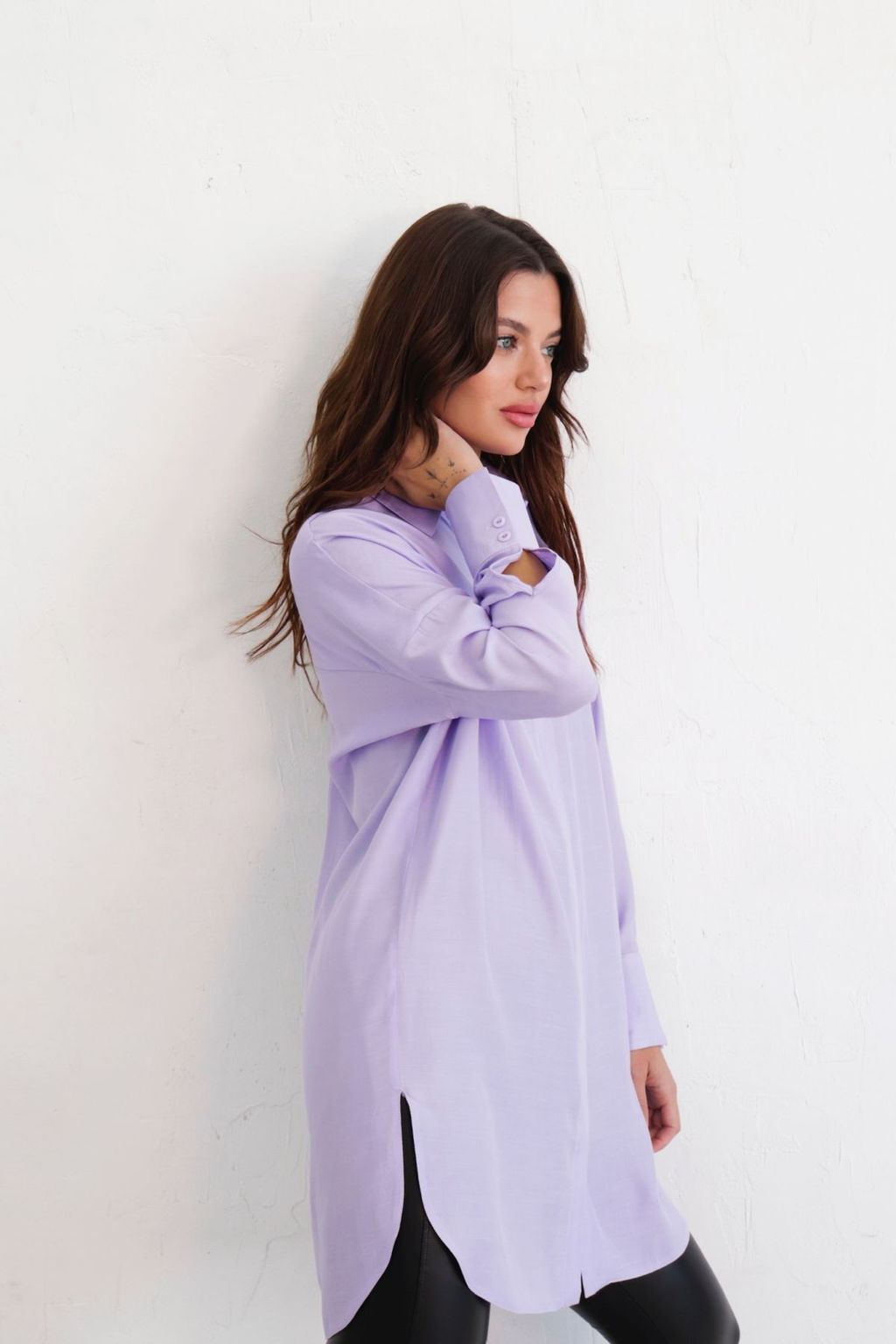 Базовая удлинённая рубашка свободного силуэта - Martichelli фото 22