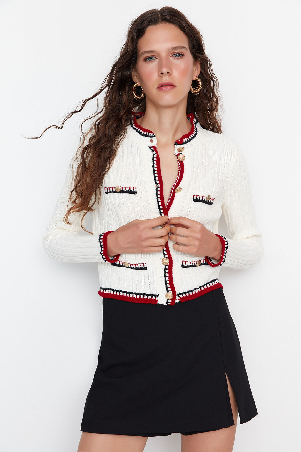 Ekru Crop Renk Bloklu Ceket Gorunumlu Triko H?rka TWOAW23HI00550