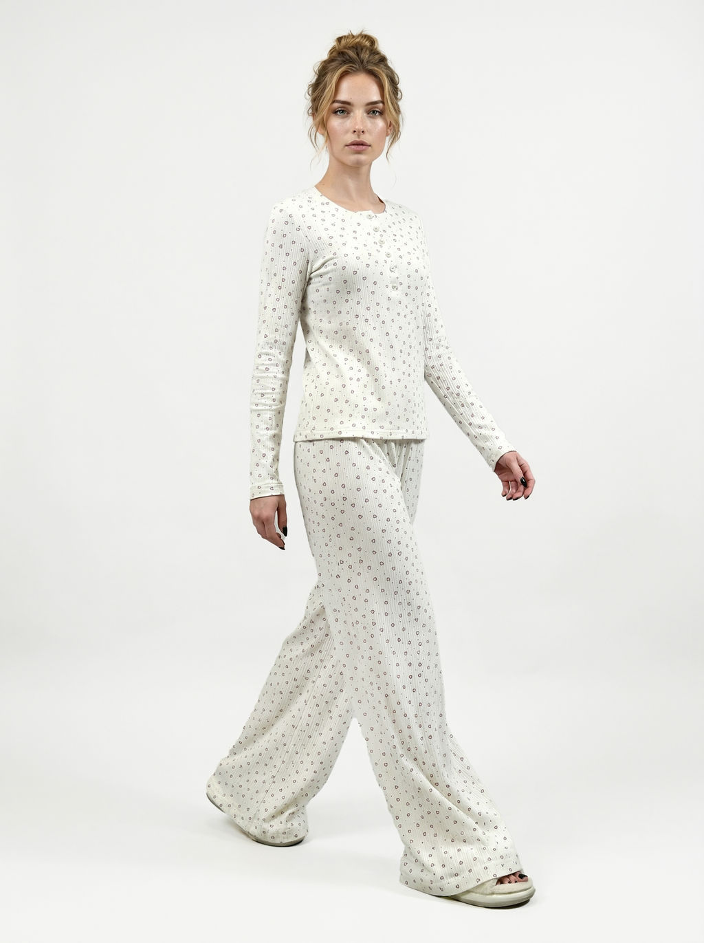 Пижама с принтом сердечки OD-1011-1 молочный