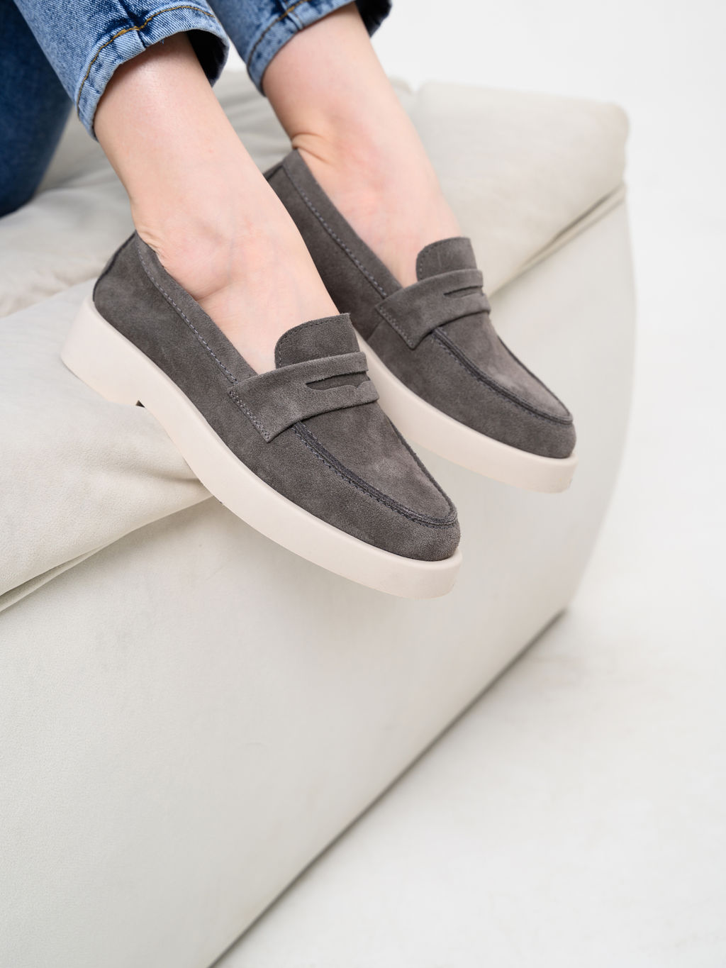 Лоферы туфли 176.1593be.Серый замок замша