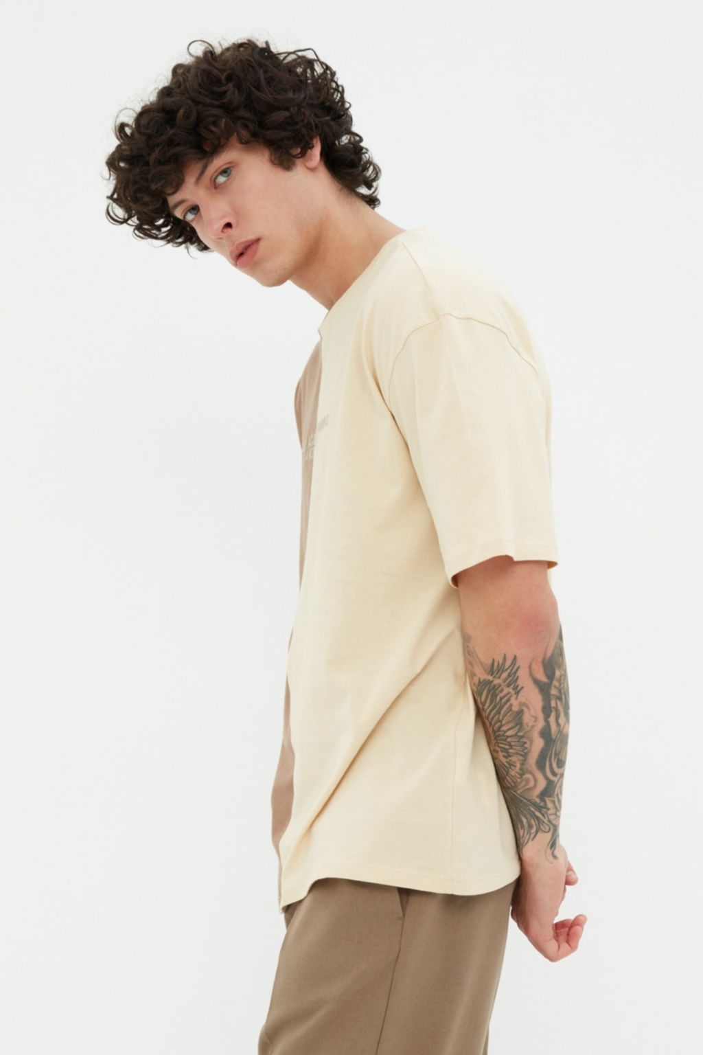 TRENDYOL MAN Kahverengi Oversize Renk Bloklu %100 Nak?sl? T-Shirt TMNSS21TS1452 - Trendyolmilla фото 3