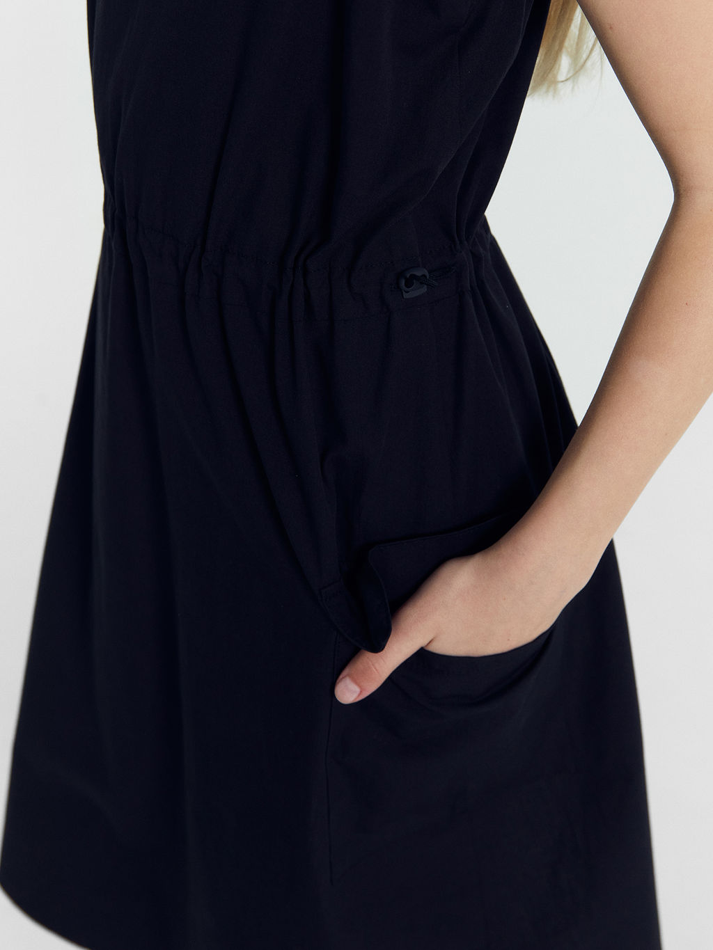 Сарафан для девочек в черном цвете - Mark formelle фото 7