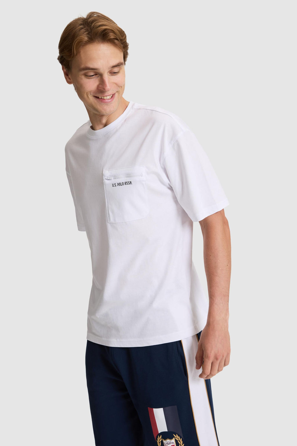 Erkek Beyaz Comfort Fit Bisiklet Yaka Ti__rt