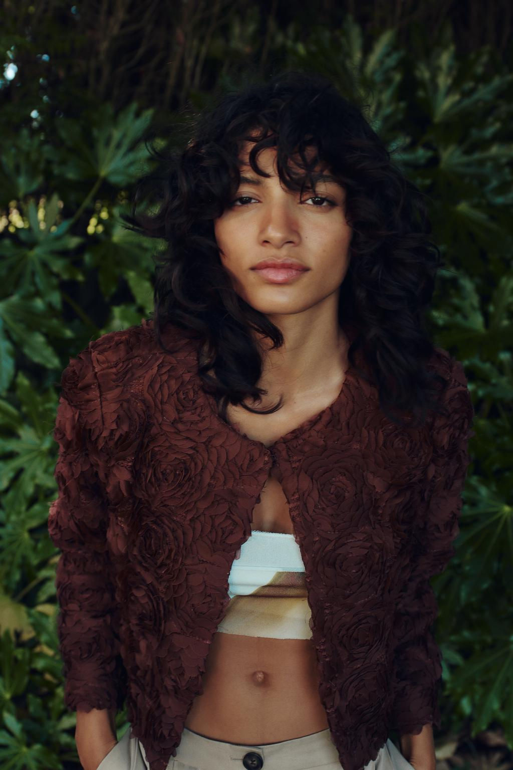 CROPPED TEXTURED FLORAL JACKET - Zara фото 3