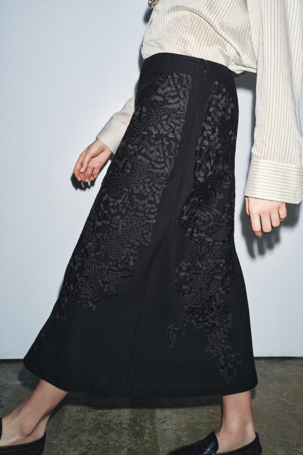 EMBROIDERED LONG SKIRT ZW COLLECTION - Zara фото 2