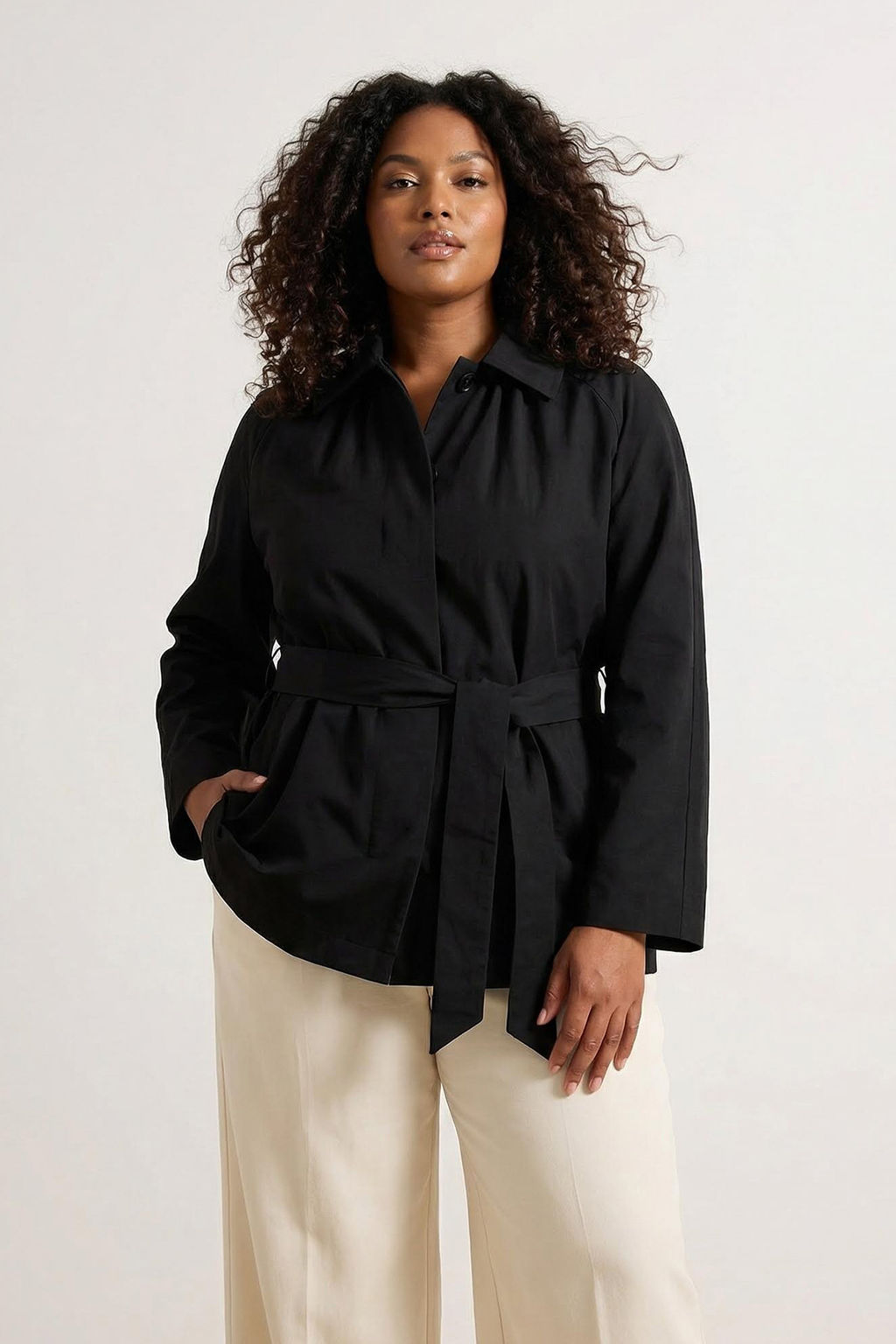 Siyah Oversize Buyuk Beden Kusakl? K?sa Trenckot TWOSS26BM00001 - Trendyolmilla фото 6