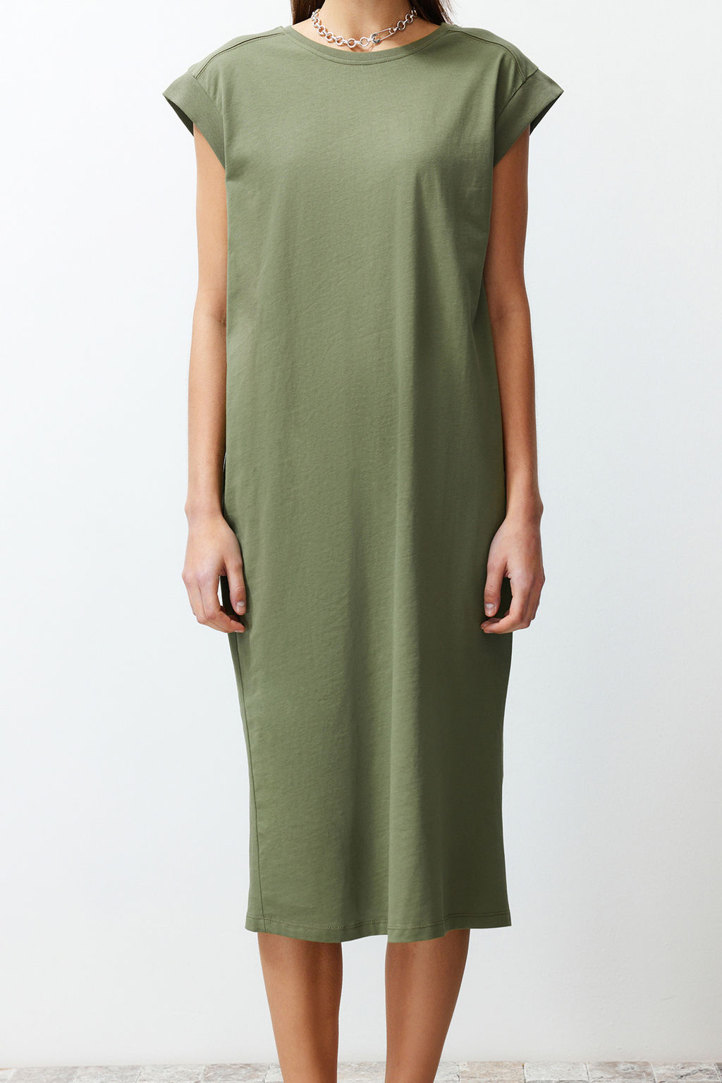 Haki Duz T-shirt Elbise %100 Pamuk Ay Kol Shift/Rahat Kesim Midi Midi Elbise TWOSS24EL00126