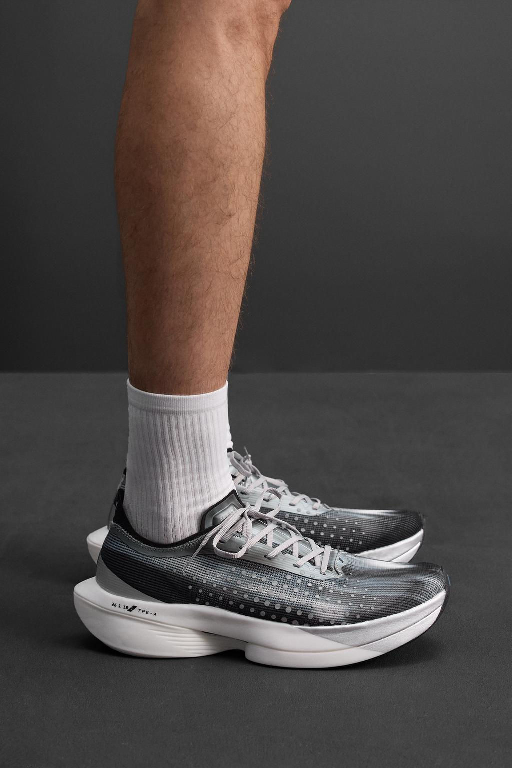 LONG-DISTANCE RUNNING TRAINERS - Zara фото 13