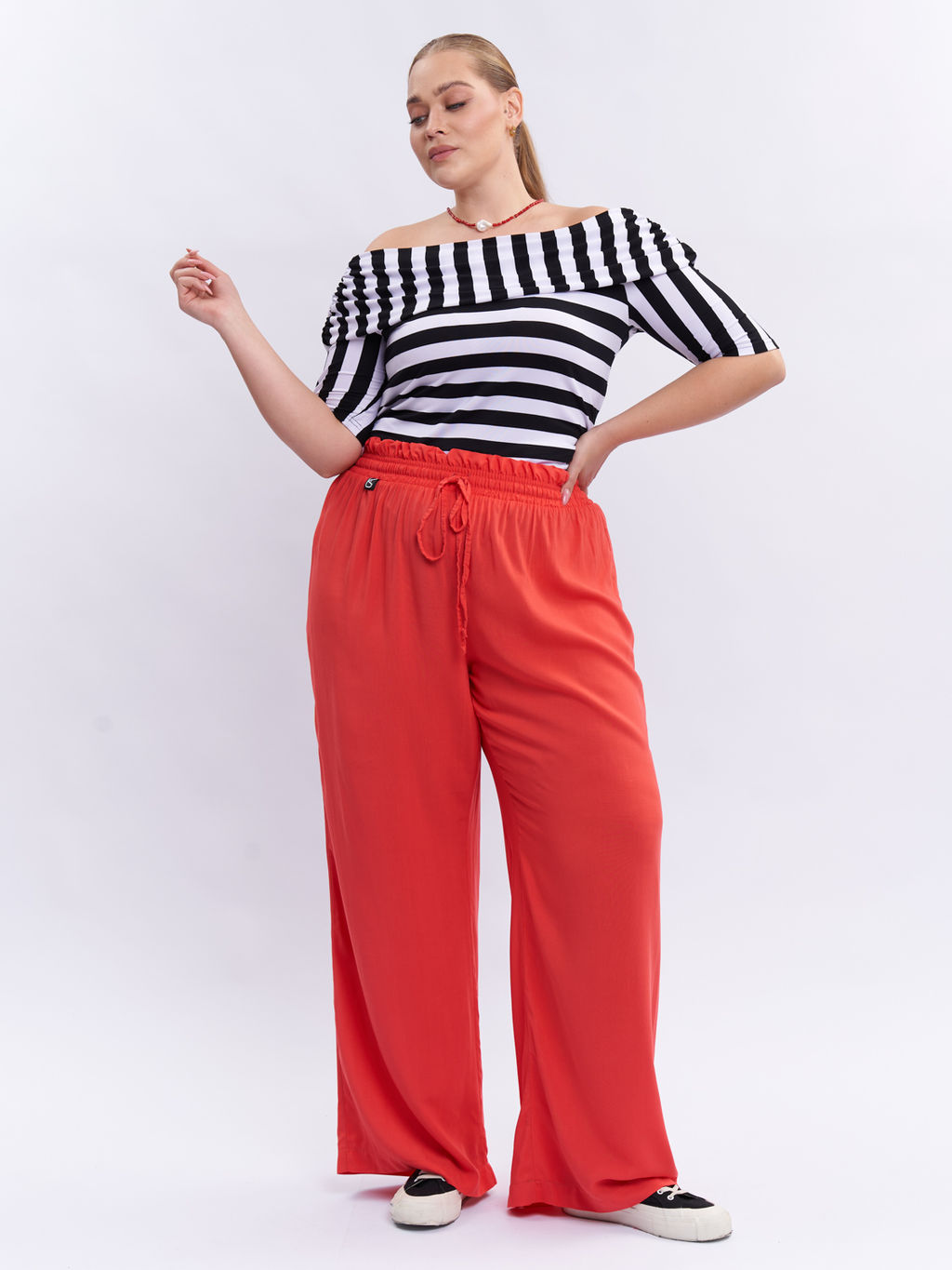 Футболка с открытыми плечами FU00803STR01 - Артесса фото 2