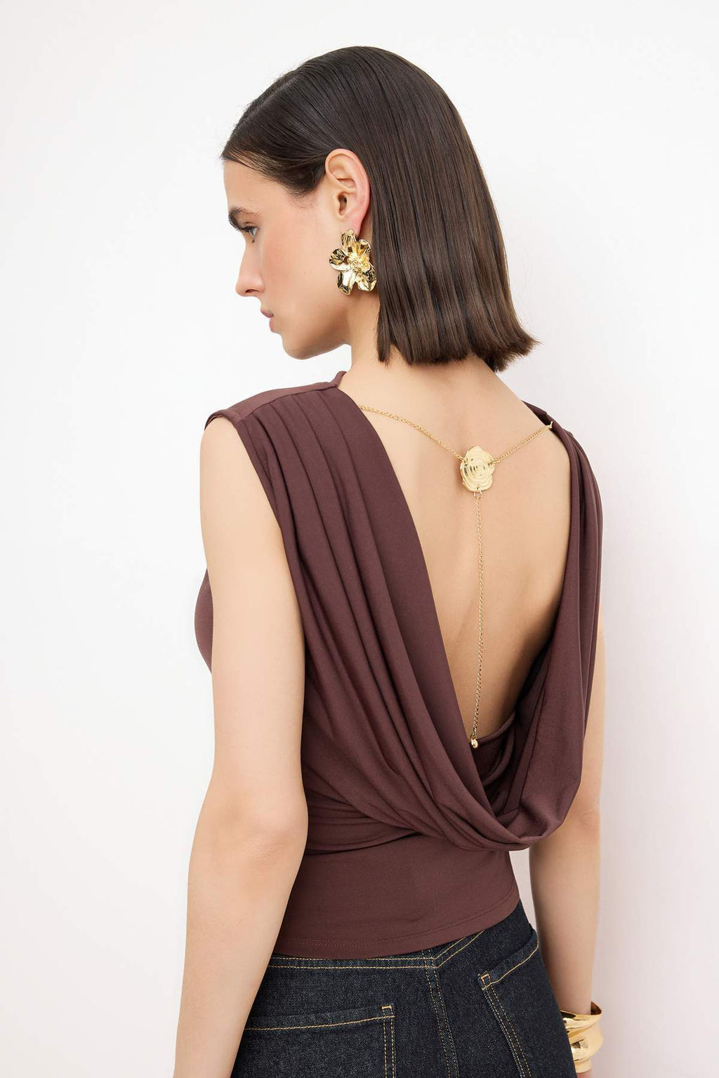 Kahverengi Duz Kay?k Yaka Kolsuz Orme Sandy Party Bluz TPRSS26BZ00052