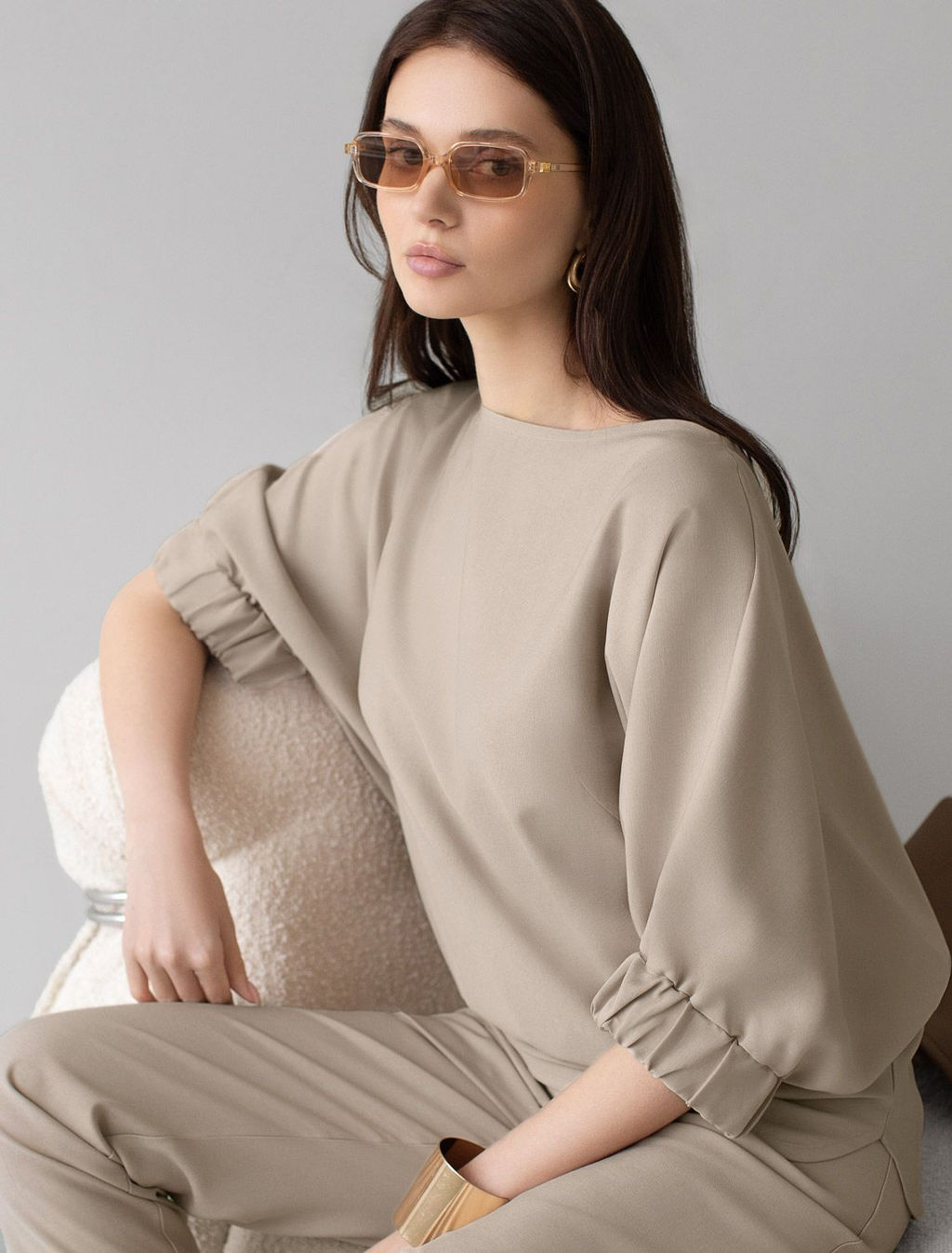 Свободная блузка с вырезом лодочка из плотного лиоцелла - Vilatte фото 6