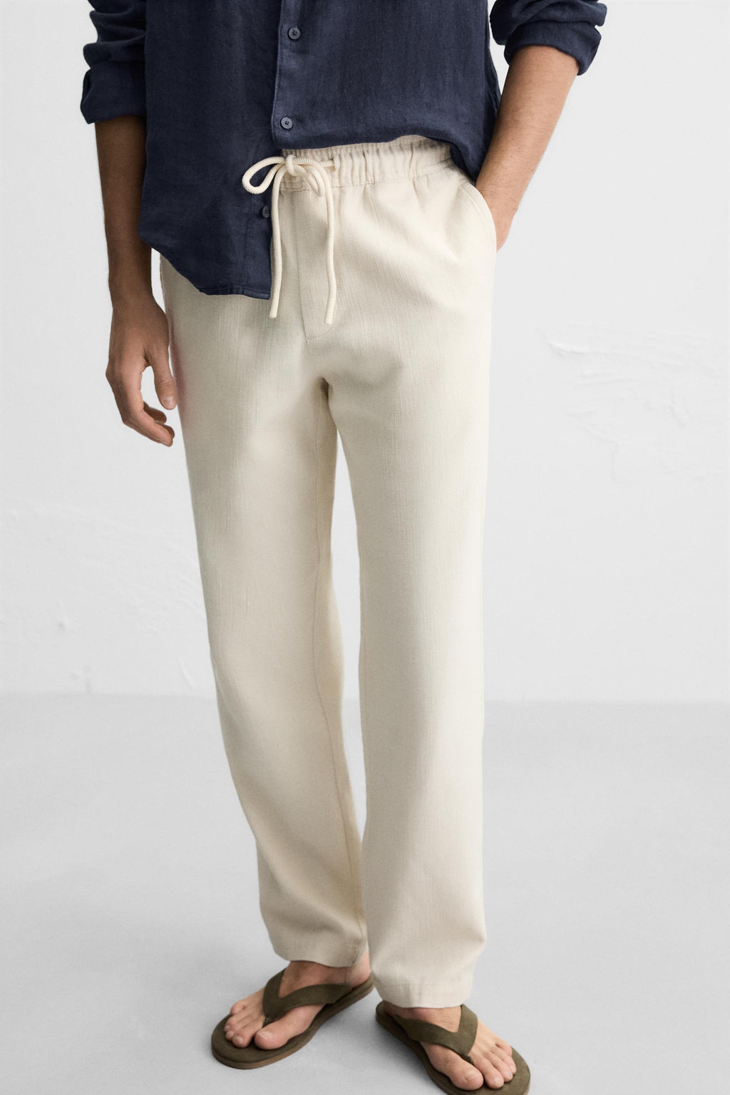 RELAXED FIT TEXTURED TROUSERS - Zara фото 39
