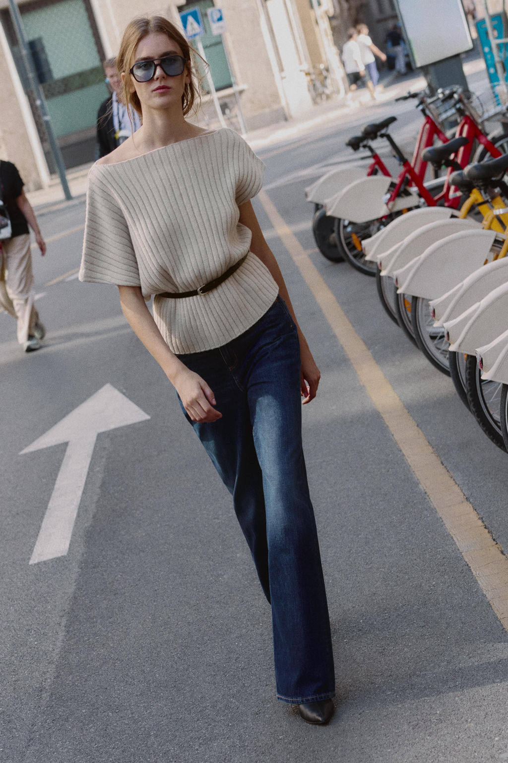 ASYMMETRIC WOOL TOP WITH BELT
