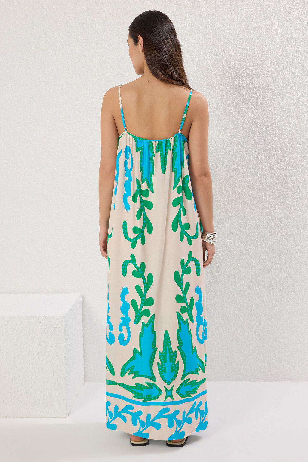 Mavi Tropikal Duz Kesim Maxi Dokuma Elbise TWOSS25EL00578 - Trendyolmilla фото 4