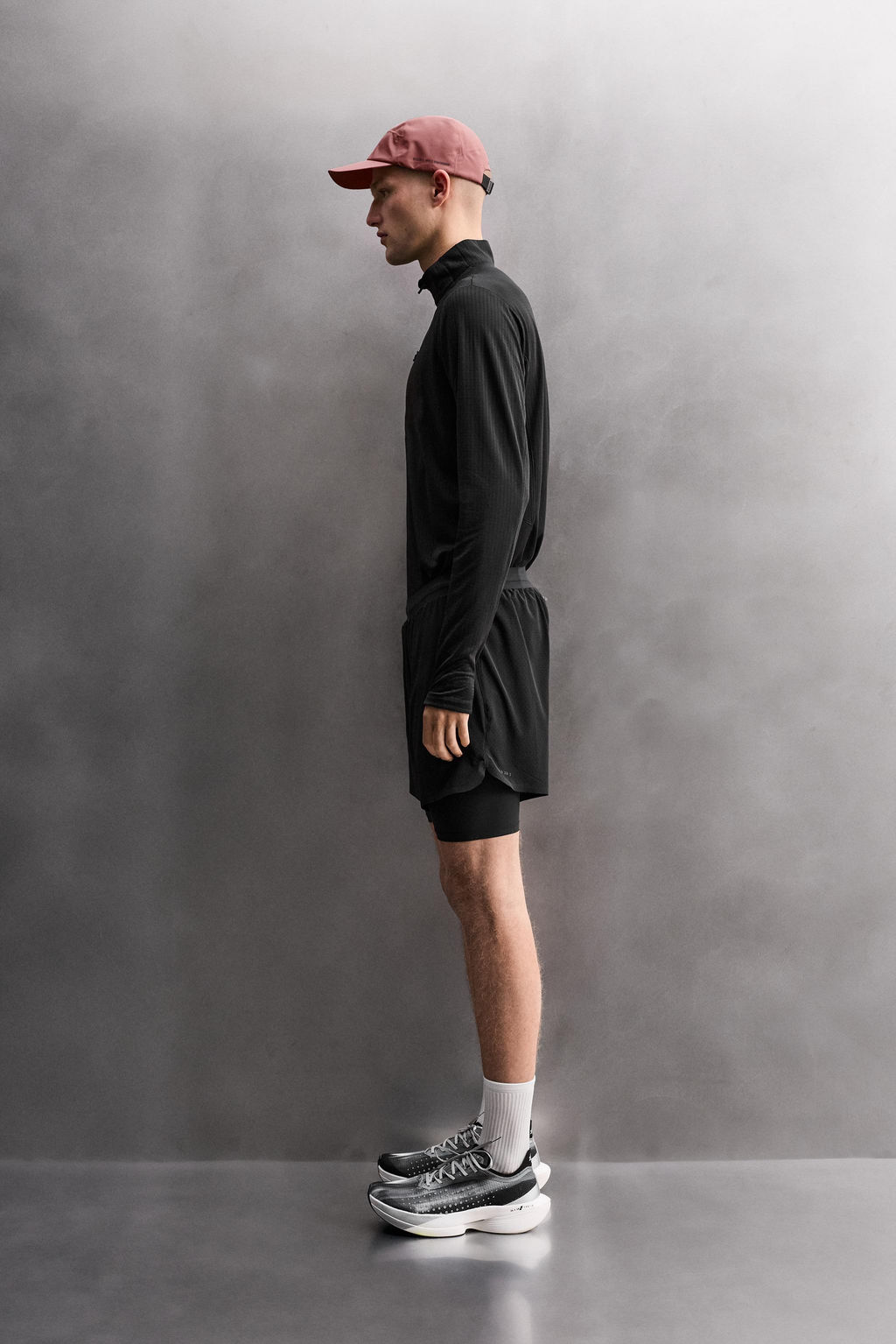 SUDADERA CUELLO CREMALLERA BOLSILLO COMBINADO / Negro - Zara фото 4