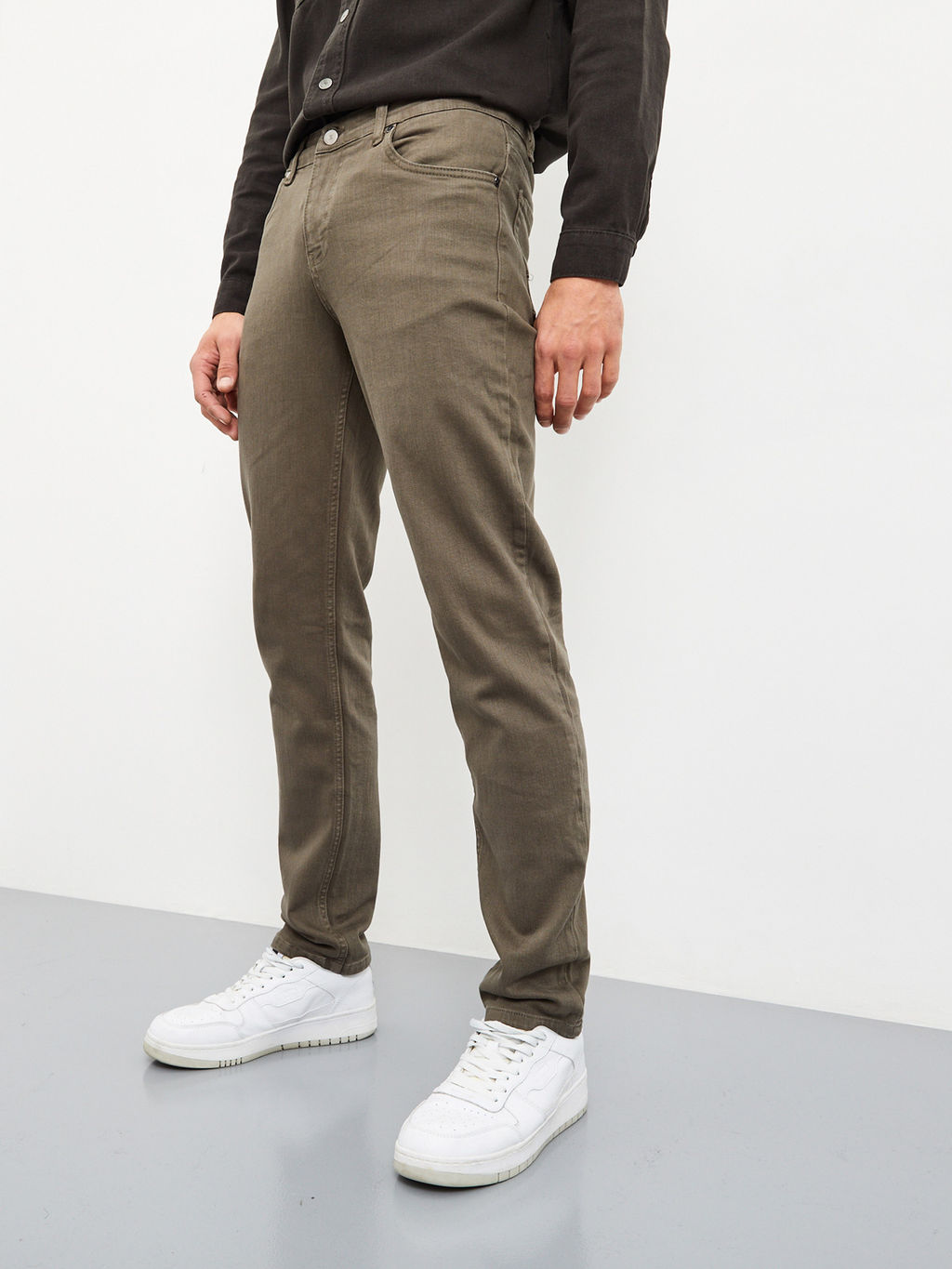 Мужские джинсы зауженного кроя - Mossmore фото 17