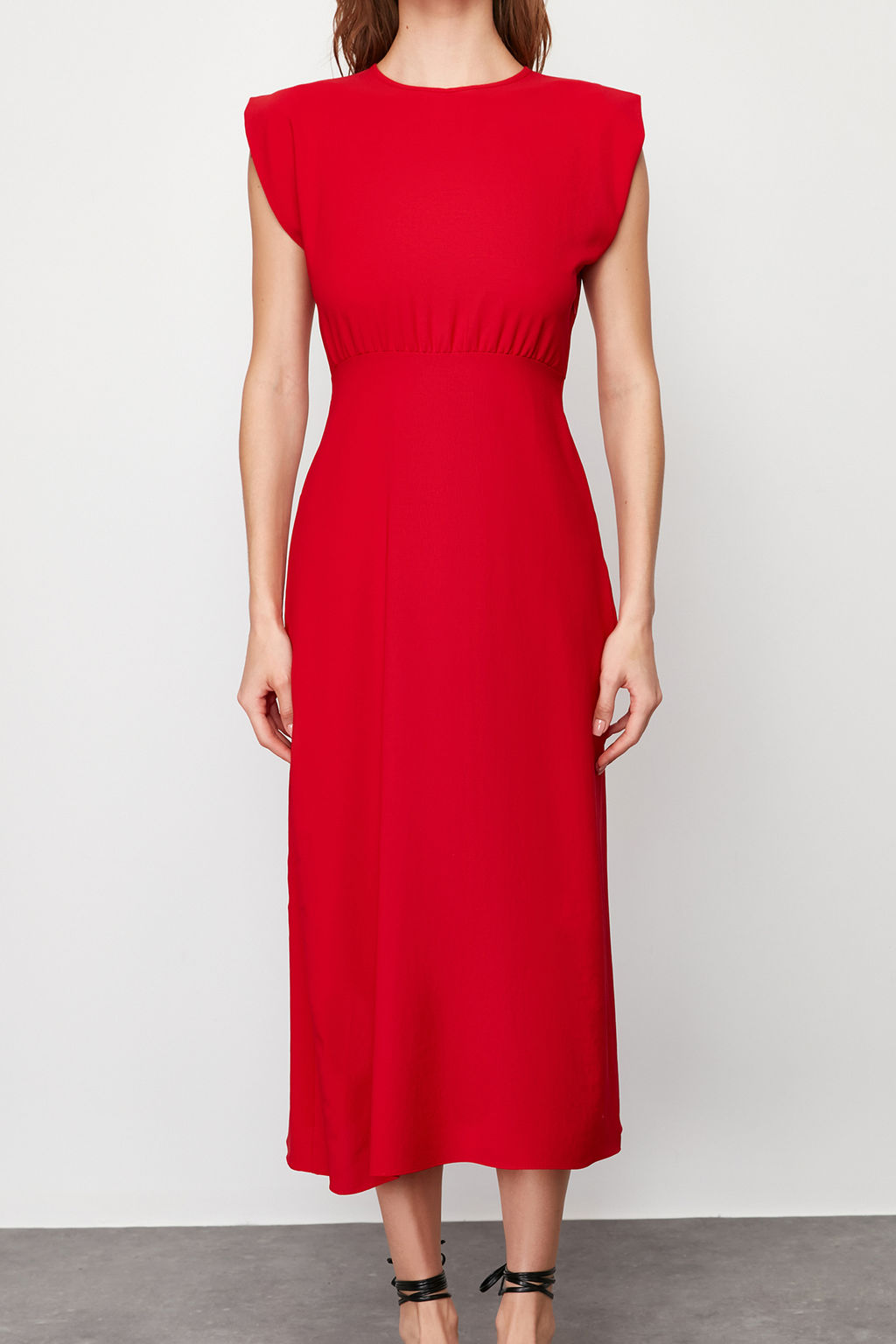 K?rm?z? A Kesim Bisiklet Yaka Kolsuz Aerobin Midi Dokuma Elbise TWOSS24EL00601