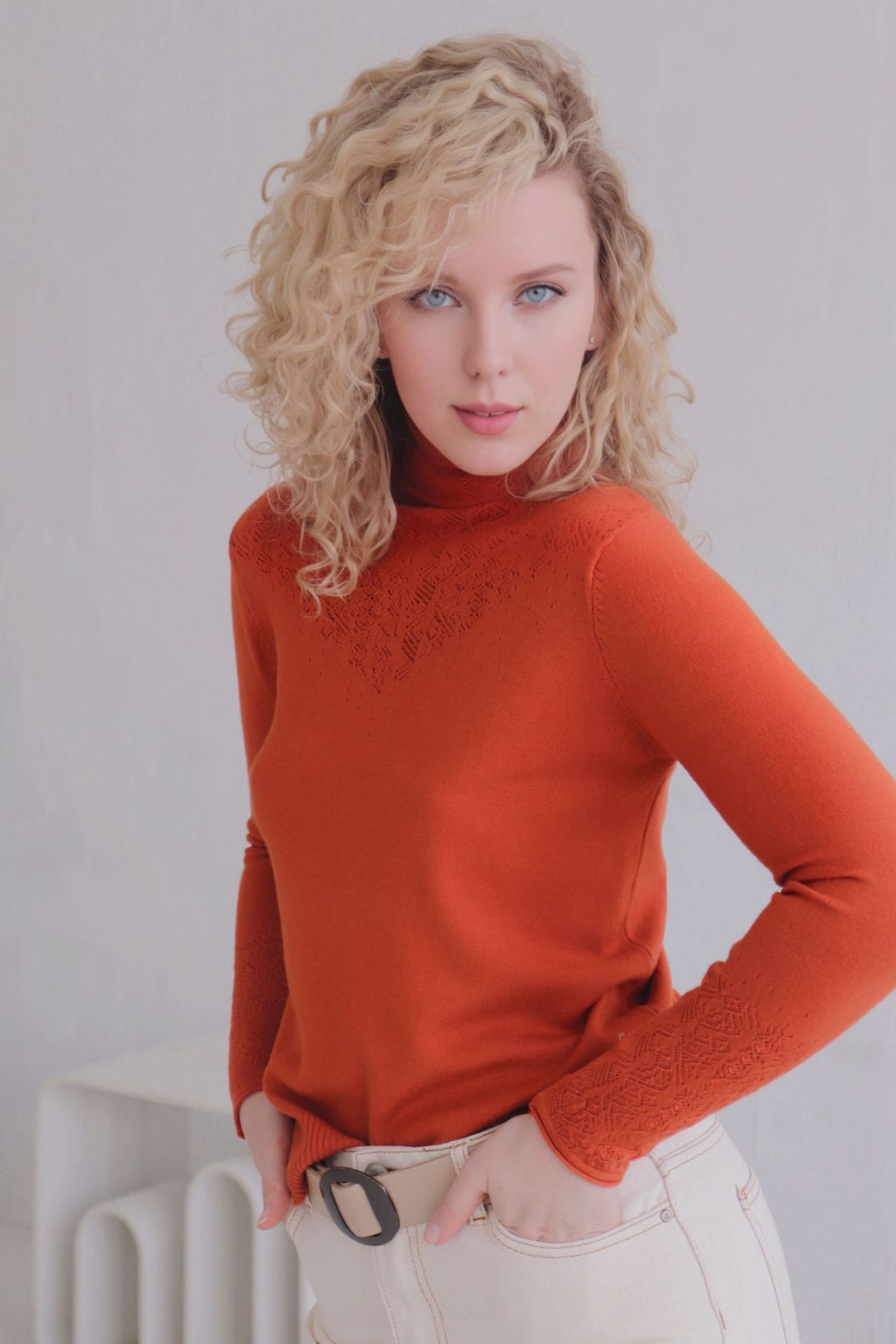 12206 Свитер с ажурной кокеткой терракотовый - Martichelli фото 4