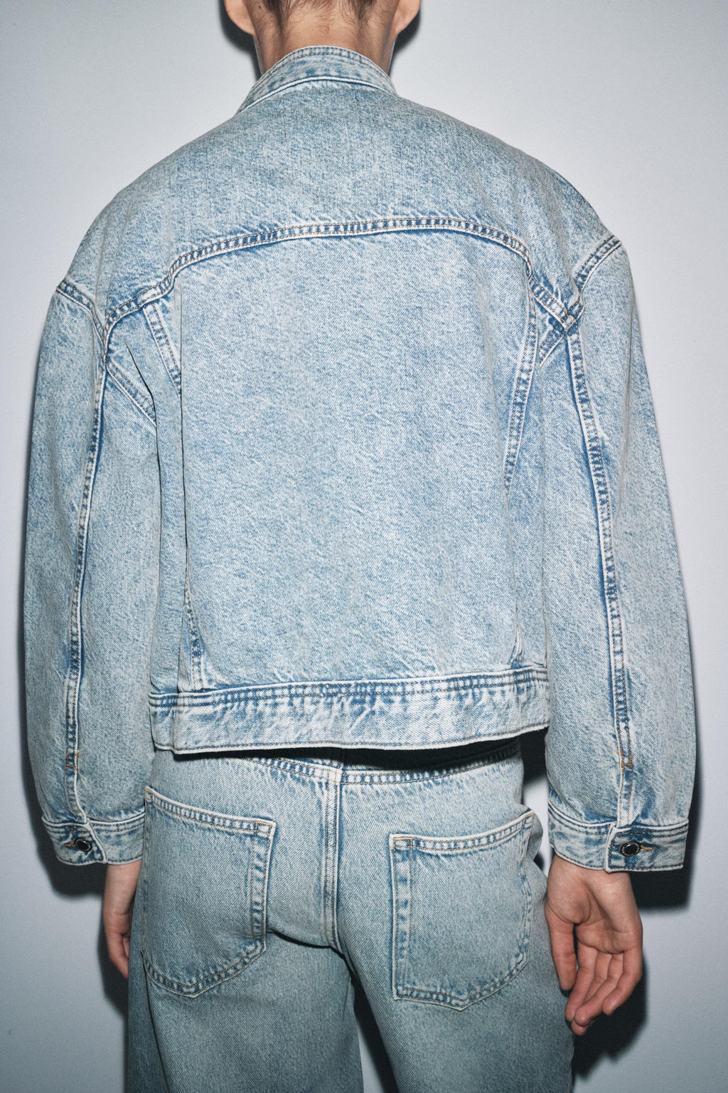 ZW COLLECTION DOUBLE-BREASTED DENIM JACKET - Zara фото 2